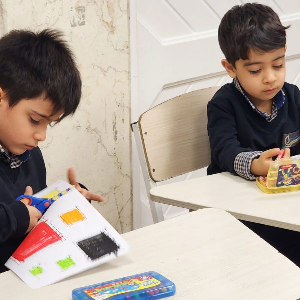 تم آموزشی من و تن - آبان ماه 1402 - پیش‌دبستان مصباح دانش - 10