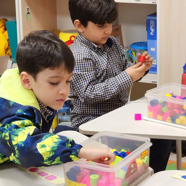 تم آموزشی من و تن - آبان ماه 1402 - پیش‌دبستان مصباح دانش - 16