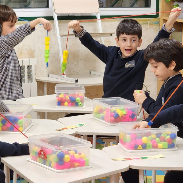 تم آموزشی من و تن - آبان ماه 1402 - پیش‌دبستان مصباح دانش - 18