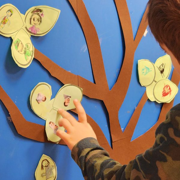 تم آموزشی من و تن - آذر ماه 1402 - پیش‌دبستان مصباح دانش - 28