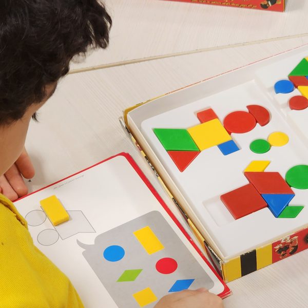 تم آموزشی من و تن - آذر ماه 1402 - پیش‌دبستان مصباح دانش - 30