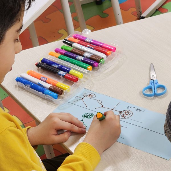 تم آموزشی من و تن - آبان ماه 1402 - پیش‌دبستان مصباح دانش - 22