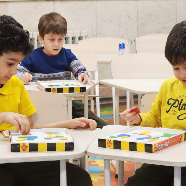 تم آموزشی من و تن - آذر ماه 1402 - پیش‌دبستان مصباح دانش - 31