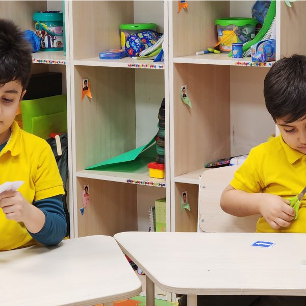 تم آموزشی ایران من، جهان ما - دی ماه 1402 - پیش‌دبستان مصباح دانش - 23