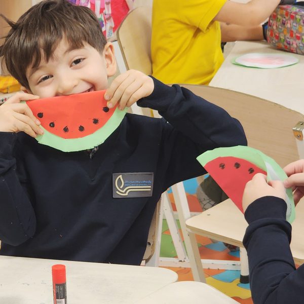 تم آموزشی من و تن - آذر ماه 1402 - پیش‌دبستان مصباح دانش - 33