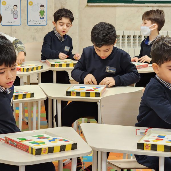 تم آموزشی من و تن - آبان ماه 1402 - پیش‌دبستان مصباح دانش - 34