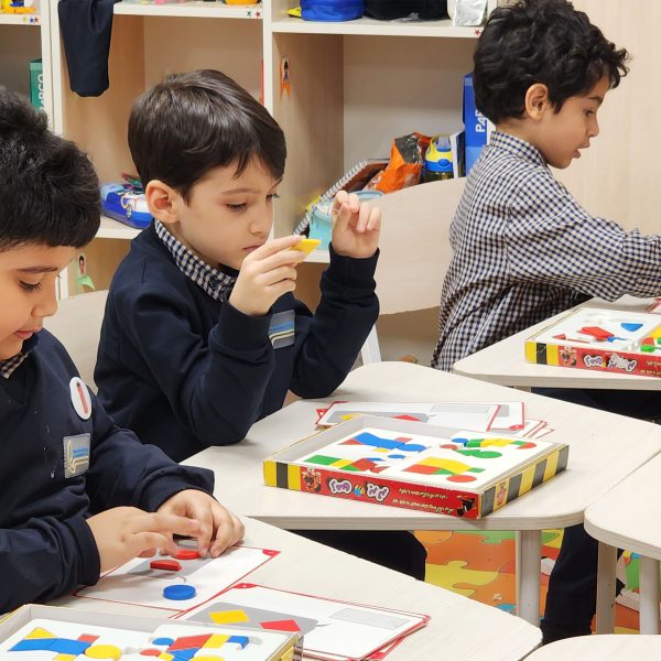 تم آموزشی من و تن - آبان ماه 1402 - پیش‌دبستان مصباح دانش - 35