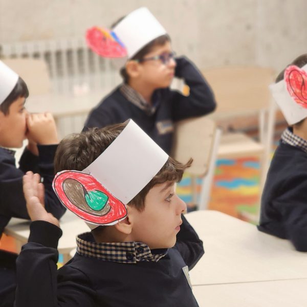 تم آموزشی من و تن - آذر ماه 1402 - پیش‌دبستان مصباح دانش - 6