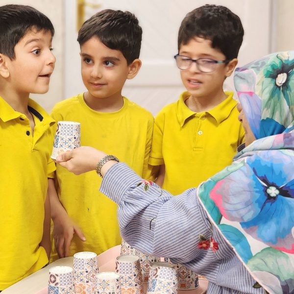 تم آموزشی من و تن - آذر ماه 1402 - پیش‌دبستان مصباح دانش - 11