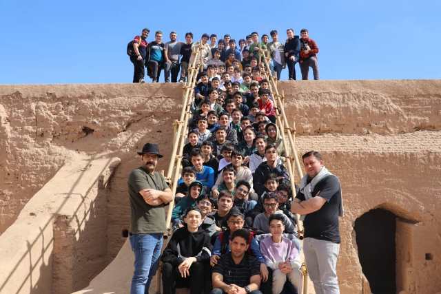 اردوی یزد- دوره اول متوسطه