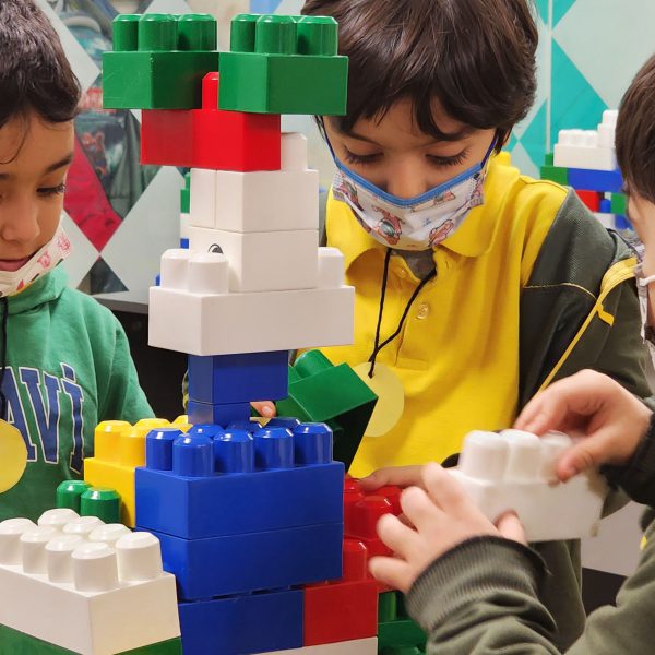 تم آموزشی ایران من، جهان ما – بهمن ماه 1402 – پیش‌دبستان مصباح دانش - 2