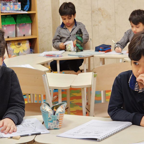 تم آموزشی ایران من، جهان ما – بهمن ماه 1402 – پیش‌دبستان مصباح دانش - 5