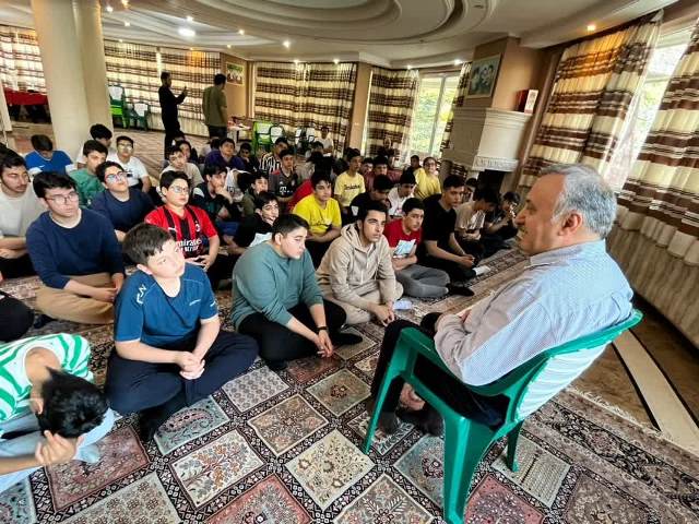 اردوی بلوغ، دوره اول متوسطه پسرانه