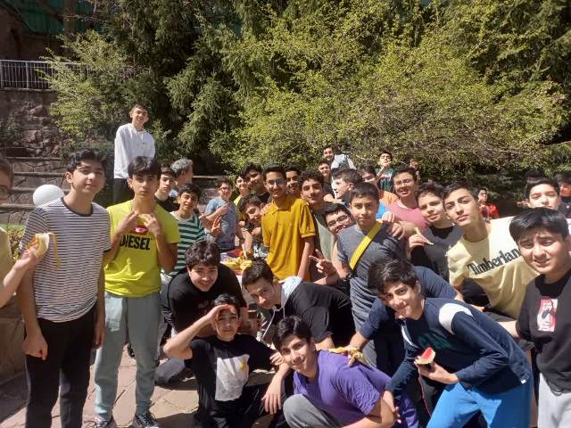 اردوی بلوغ، دوره اول متوسطه پسرانه