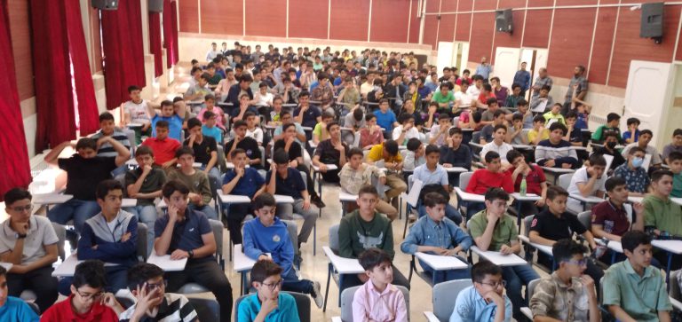 سعدی و شیخ بهایی- دوره اول متوسطه پسرانه