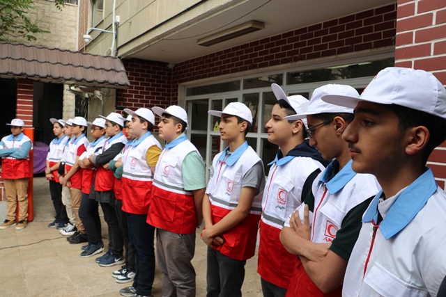 روز جهانی هلال احمر- دوره اول متوسطه پسرانه