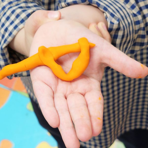 زبان انگلیسی - سال تحصیلی 1403-1402 - پیش‌دبستان مصباح دانش - 3