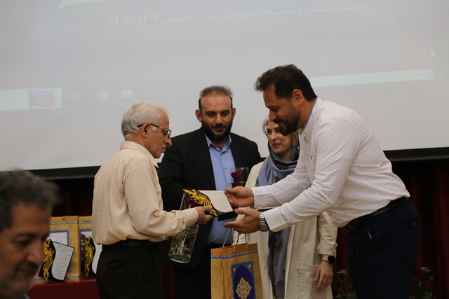 منتخب تصاویر جشن پایان سال هفتم- دوره اول متوسطه پسرانه