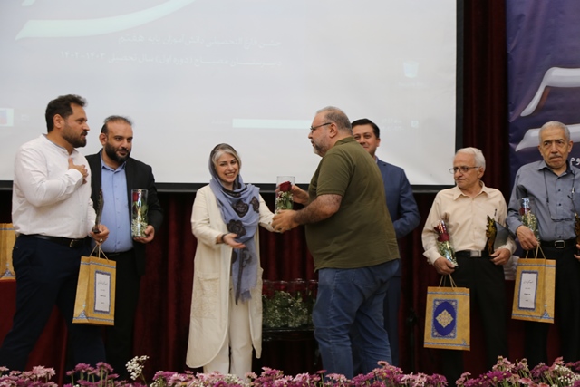 منتخب تصاویر جشن پایان سال هفتم- دوره اول متوسطه پسرانه