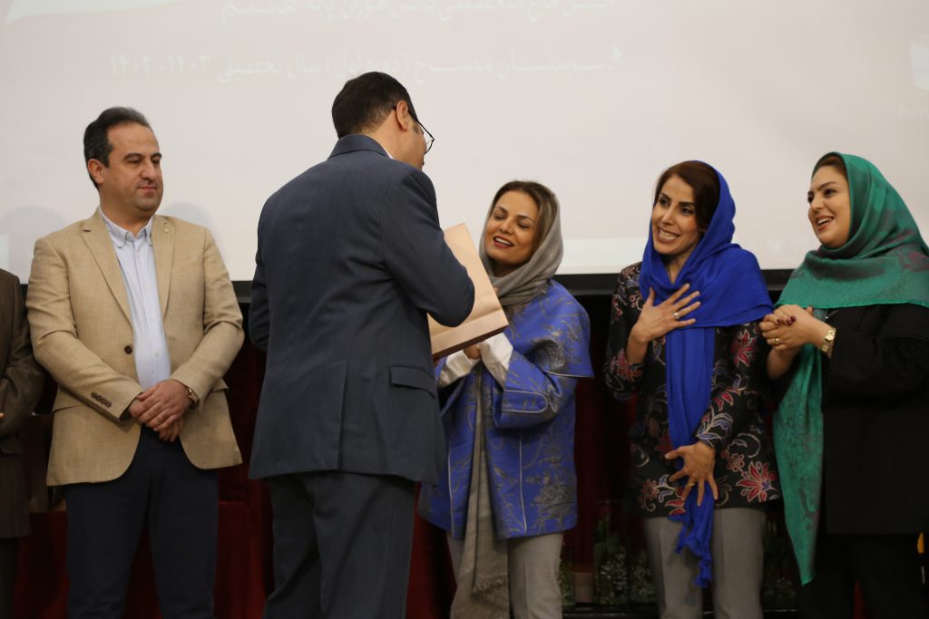 منتخب تصاویر جشن پایه هشتم، دوره اول متوسطه