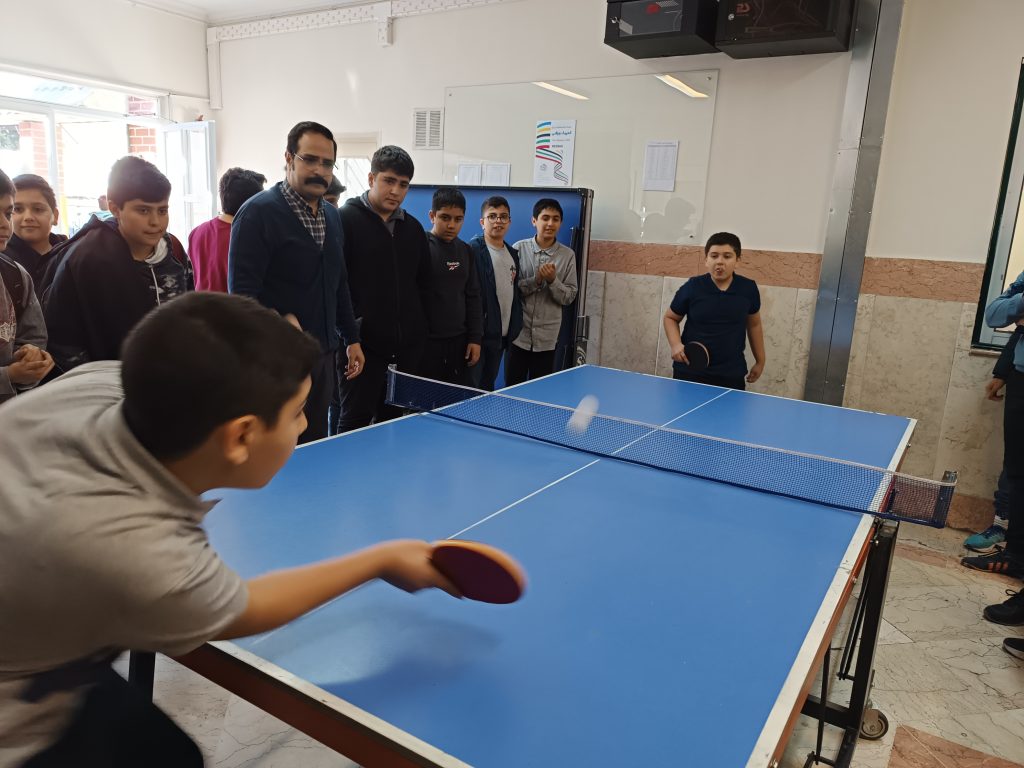 المپیک ورزشی، مسابقات، دوره اول متوسطه