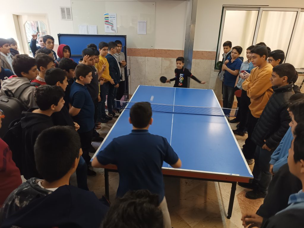 المپیک ورزشی، مسابقات، دوره اول متوسطه