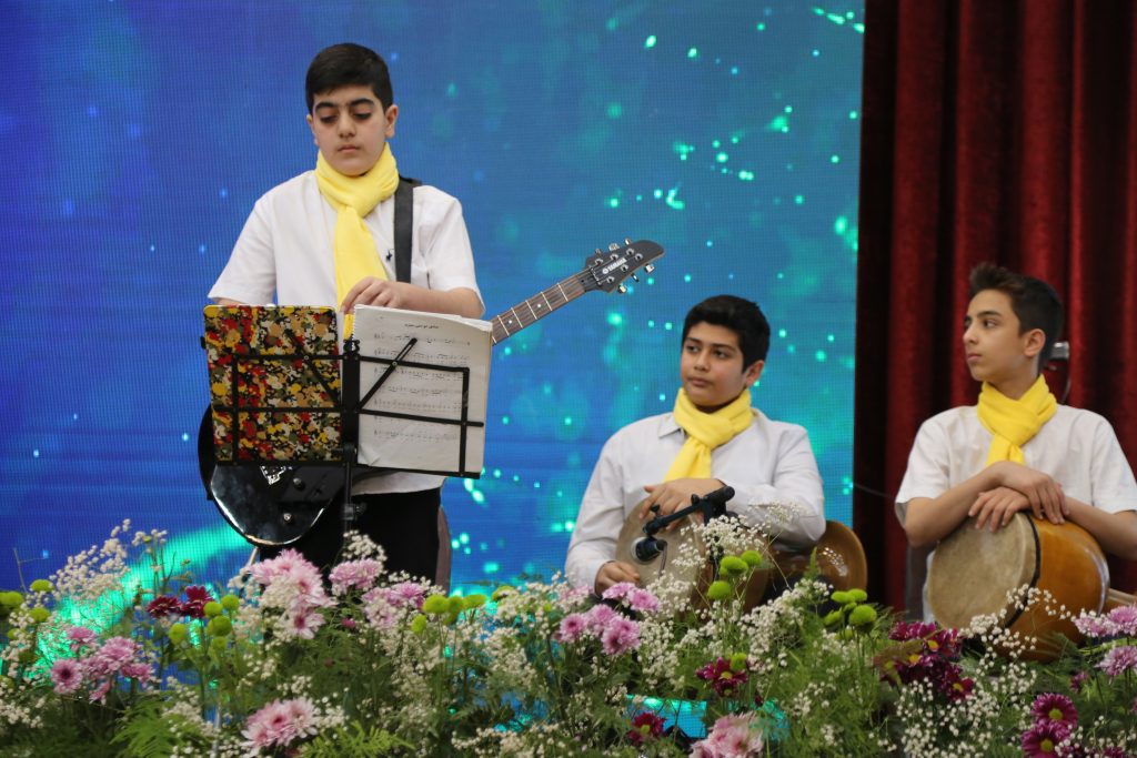 در مسیر شکوفایی - دوره اول متوسطه پسرانه