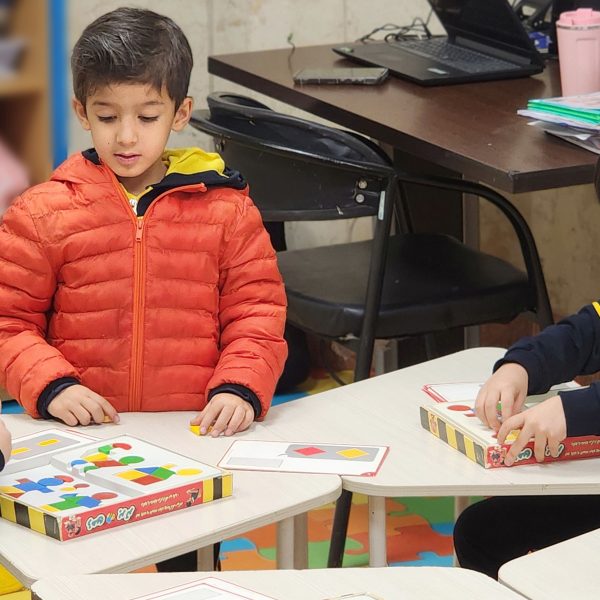 تم آموزشی ایران من، جهان ما – سال تحصیلی 1404-1403 – پیش‌دبستان مصباح دانش - 1