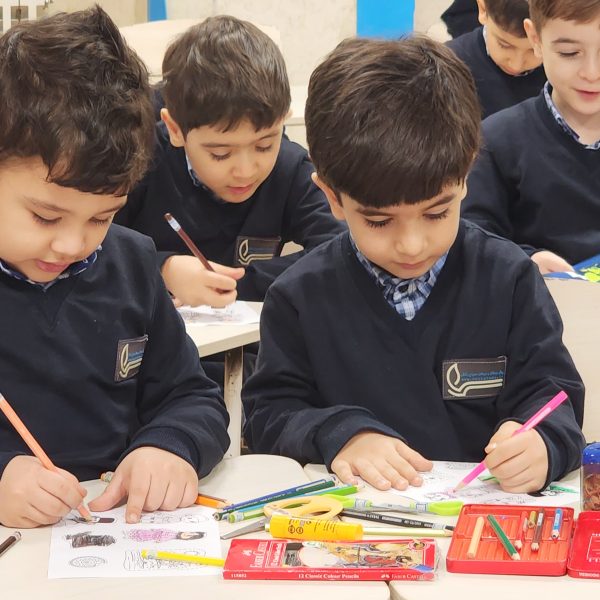 تم آموزشی ایران من، جهان ما – سال تحصیلی 1404-1403 – پیش‌دبستان مصباح دانش - 17