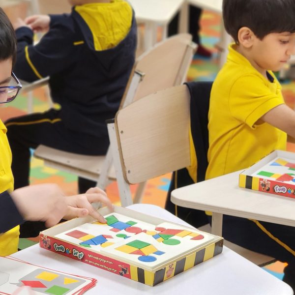 تم آموزشی ایران من، جهان ما – سال تحصیلی 1404-1403 – پیش‌دبستان مصباح دانش - 2