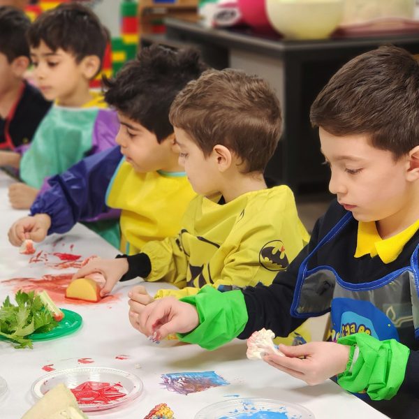 تم آموزشی ایران من، جهان ما – سال تحصیلی 1404-1403 – پیش‌دبستان مصباح دانش - 26