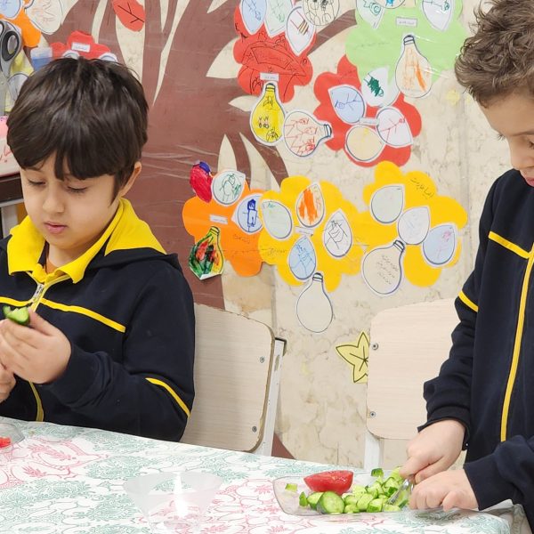 تم آموزشی ایران من، جهان ما – سال تحصیلی 1404-1403 – پیش‌دبستان مصباح دانش - 30