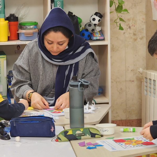 تم آموزشی ایران من، جهان ما – سال تحصیلی 1404-1403 – پیش‌دبستان مصباح دانش - 39