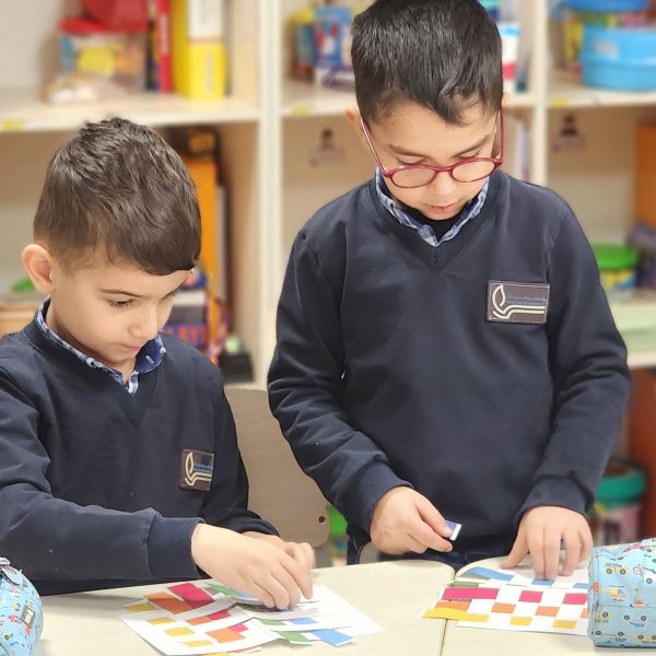 تم آموزشی ایران من، جهان ما – سال تحصیلی 1404-1403 – پیش‌دبستان مصباح دانش - 47