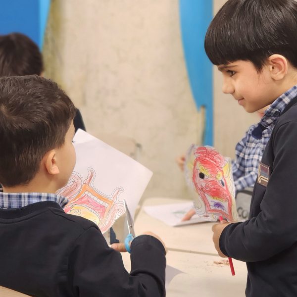 تم آموزشی ایران من، جهان ما – سال تحصیلی 1404-1403 – پیش‌دبستان مصباح دانش - 64