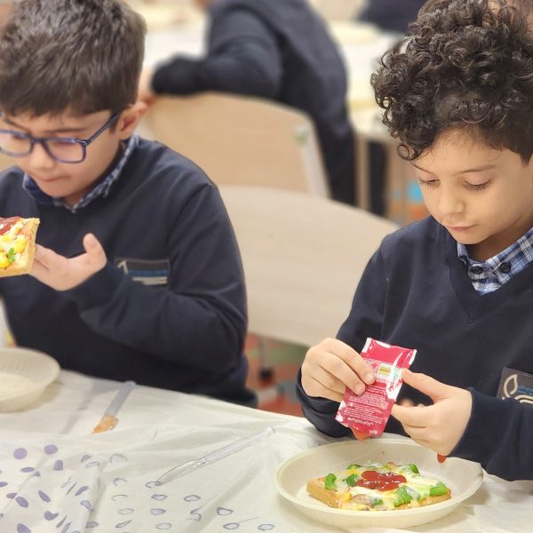 تم آموزشی ایران من، جهان ما – سال تحصیلی 1404-1403 – پیش‌دبستان مصباح دانش - 73