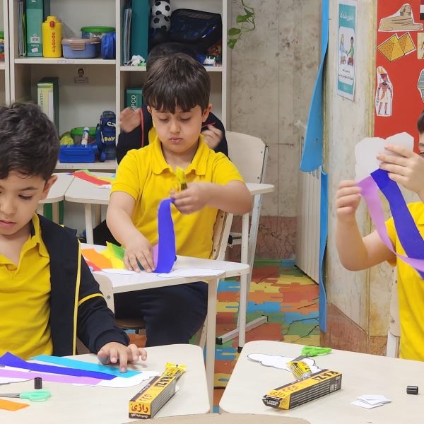 تم آموزشی زمین ما– سال تحصیلی 1404-1403 – پیش‌دبستان مصباح دانش - 14