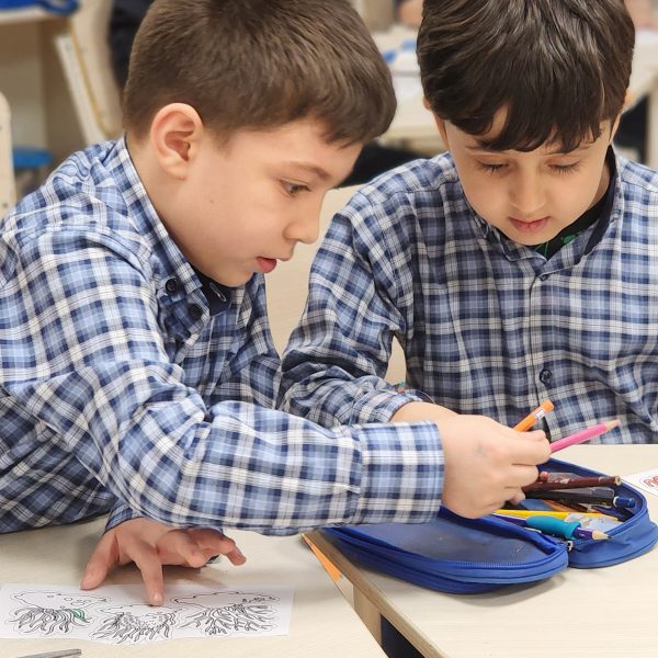 تم آموزشی زمین ما– سال تحصیلی 1404-1403 – پیش‌دبستان مصباح دانش - 3