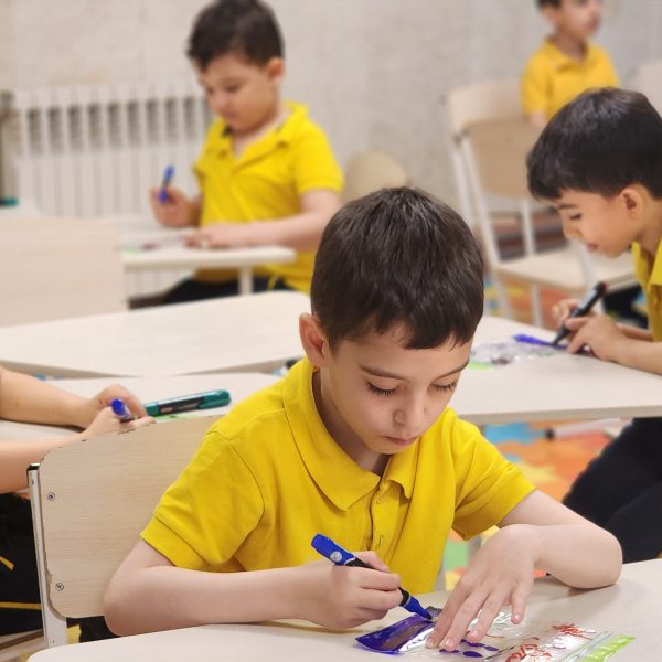 تم آموزشی زمین ما– سال تحصیلی 1404-1403 – پیش‌دبستان مصباح دانش - 7