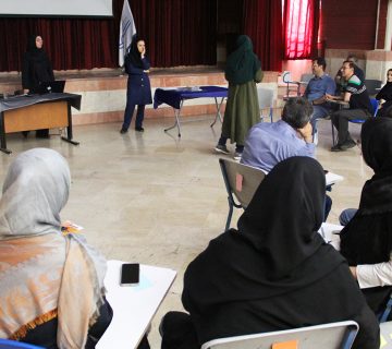 ارائه کتاب همکاران _ دبستان