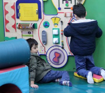 اردوی روشانولند _ دبستان